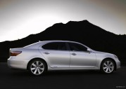 Lexus LS600h L